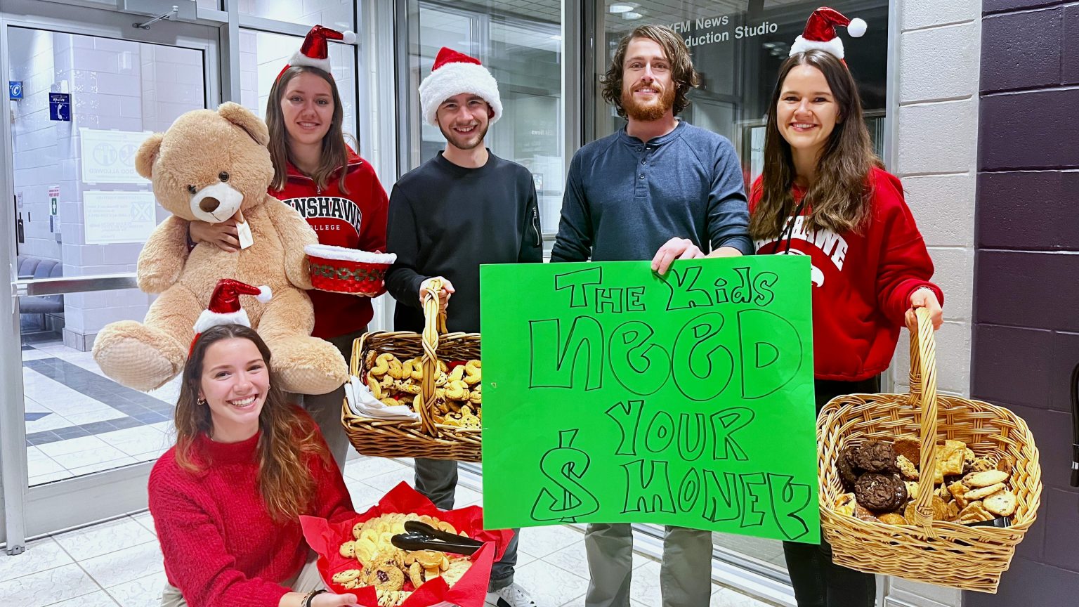 Fanshawe’s holiday bake sale is helping kids in need 106.9 The X